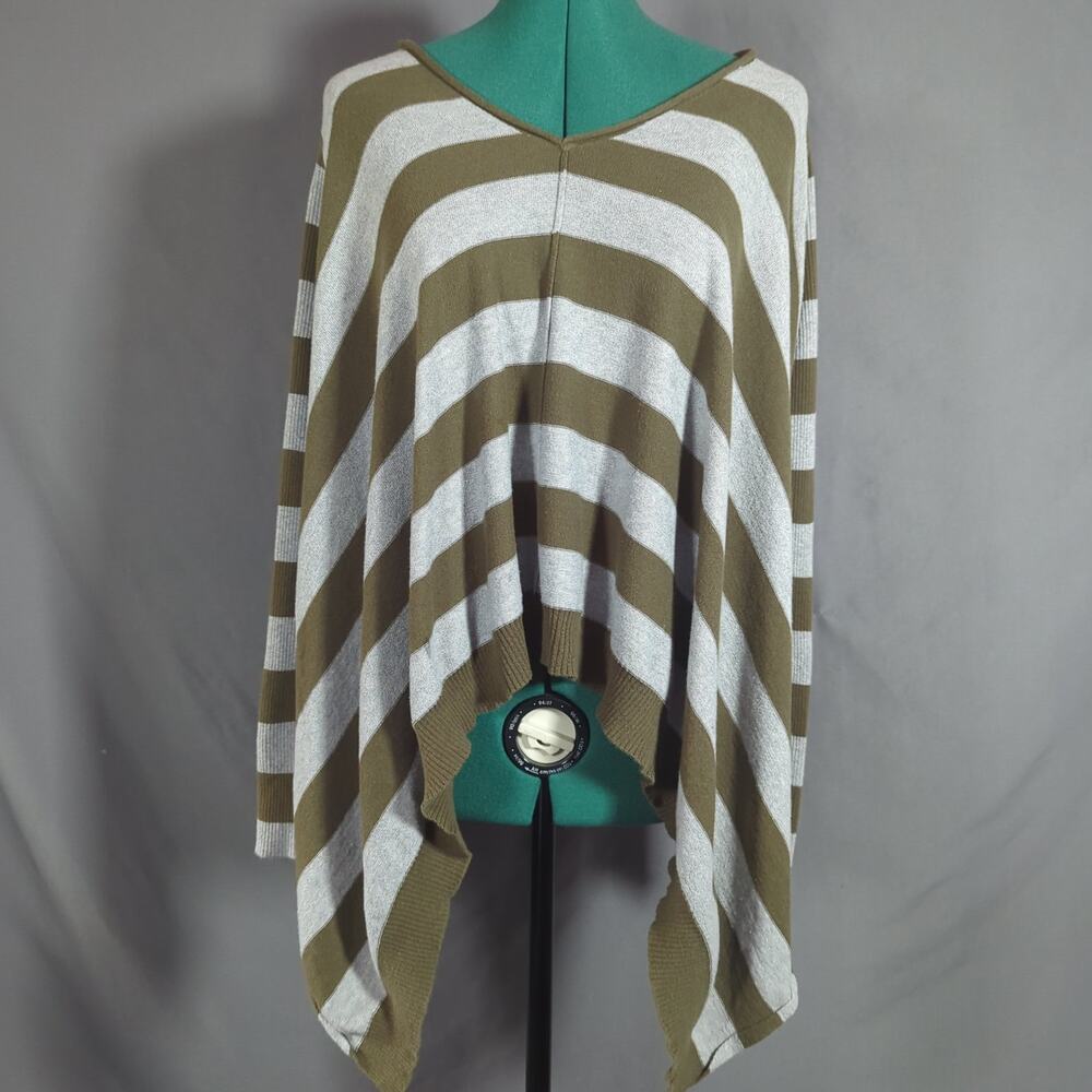 Romeo & Juliet Couture Olive Gray Striped Cotton Draped Hem Sweater M